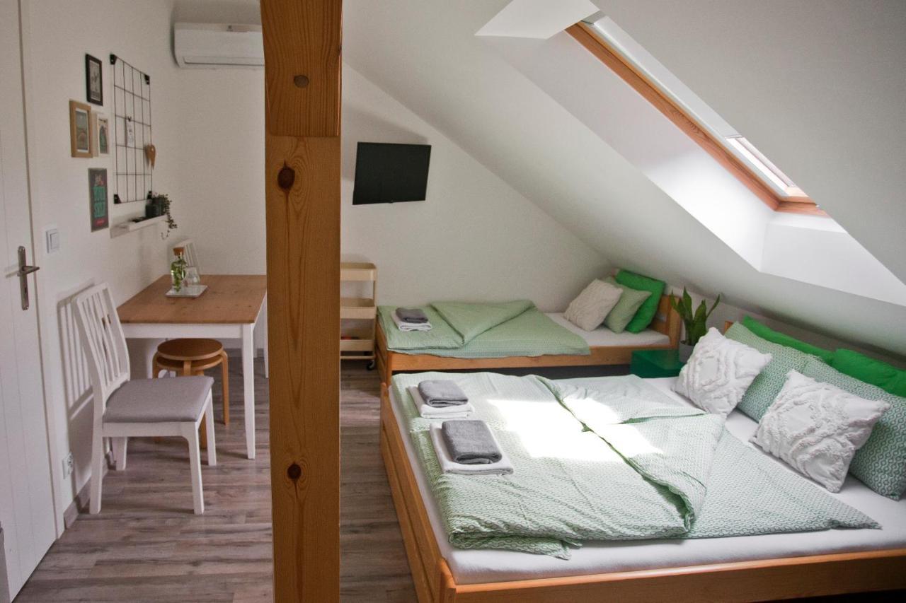 Hostel 33 Trzebinia  Exteriör bild