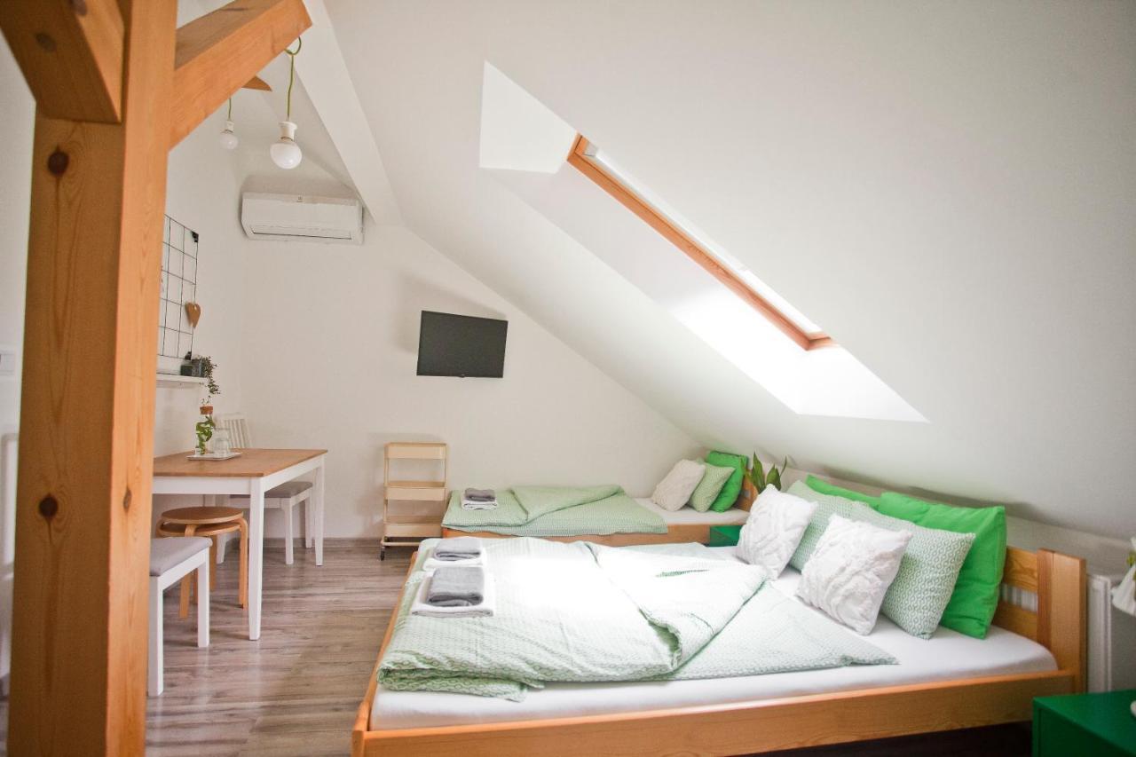 Hostel 33 Trzebinia  Exteriör bild